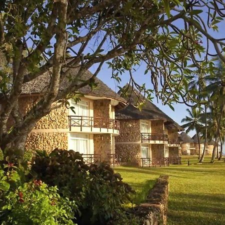 Ledger Plaza Bahari Beach ダル・エス・サラーム エクステリア 写真