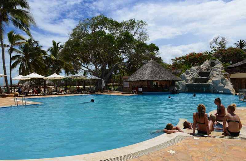 Ledger Plaza Bahari Beach ダル・エス・サラーム エクステリア 写真